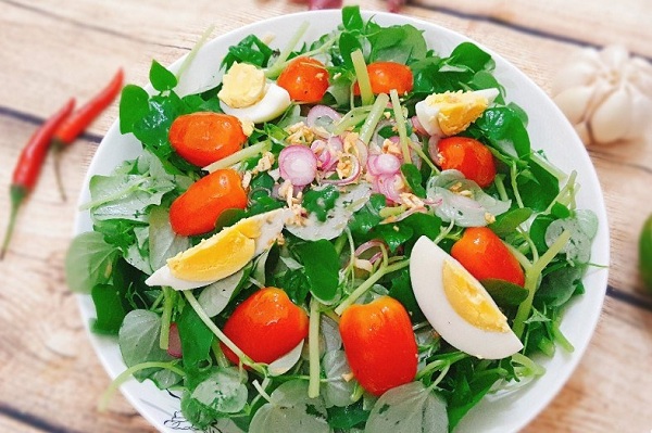 Salad rau càng cua trứng